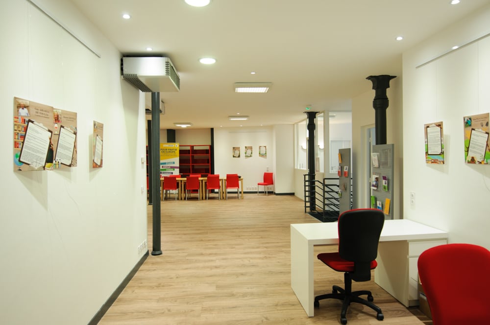 2-beaux-intérieurs-après-travaux-bureau-aménagé
